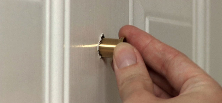 peephole door repair in Dunedin